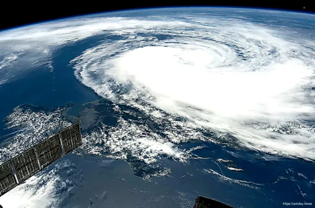 台風の衛星画像